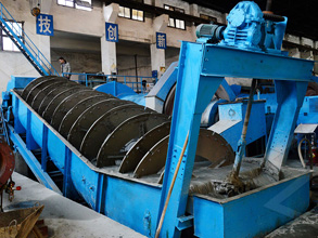 时产1000-1700吨凹凸棒石粘土双辊制沙机